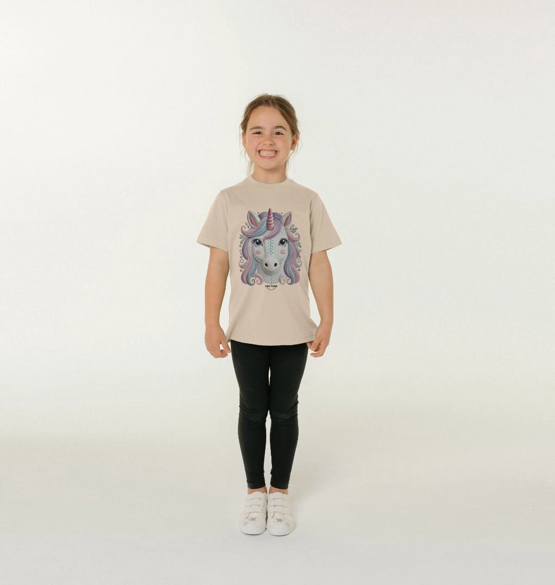 Kinder-T-Shirt aus Bio-Baumwolle – Stickerei-Einhorn-Design