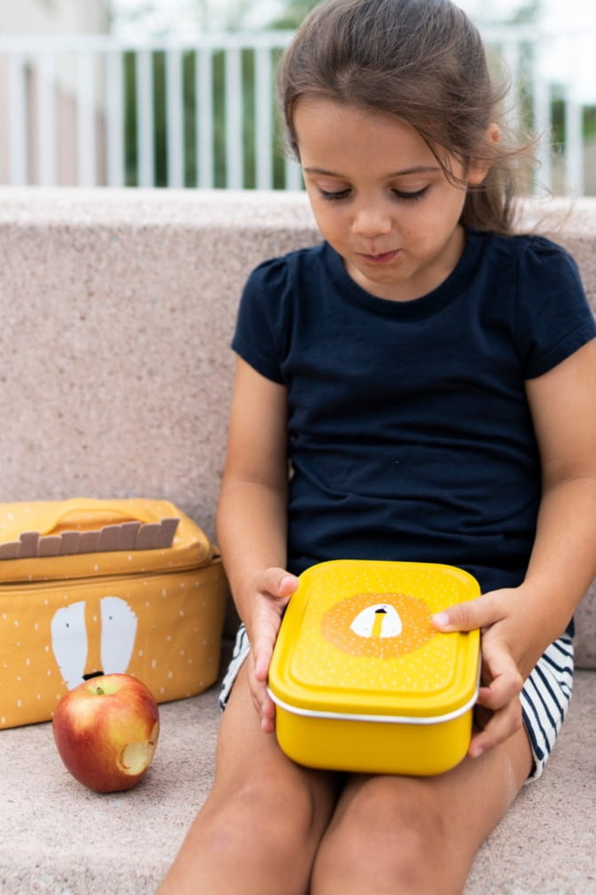 Lunch Boxes & Containers