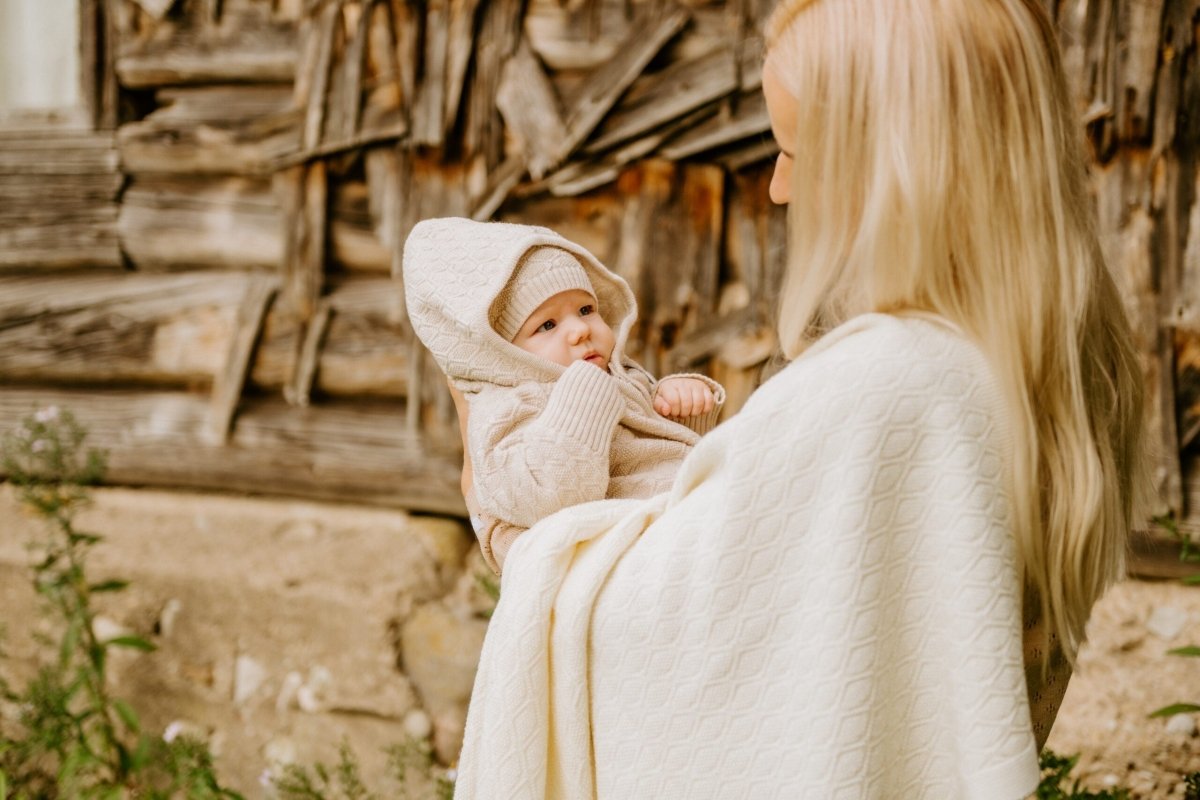 100% Merino Wool Baby Gift Set - Happiness (baby blanket, onesie & bonnet) - Tiny Tugz™