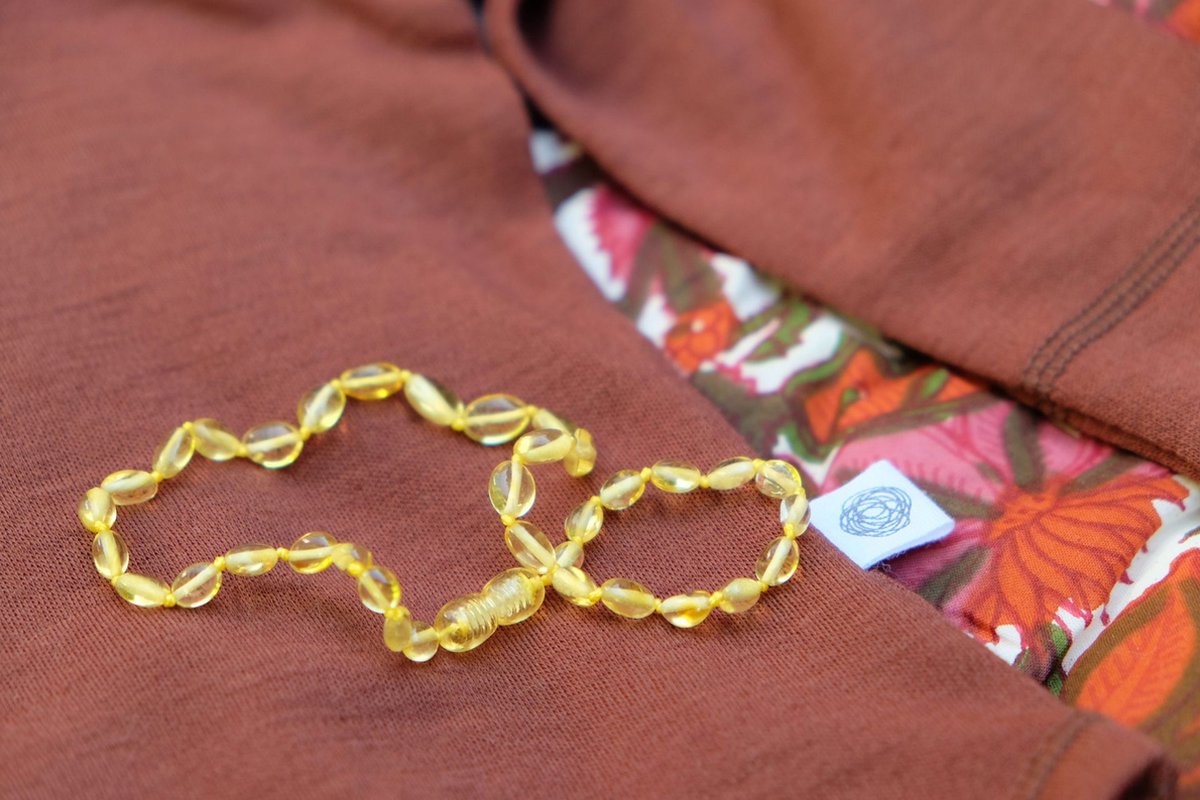 Baby/Child - Amber Necklace - Lemon - Oval Polished Beads - 33cm