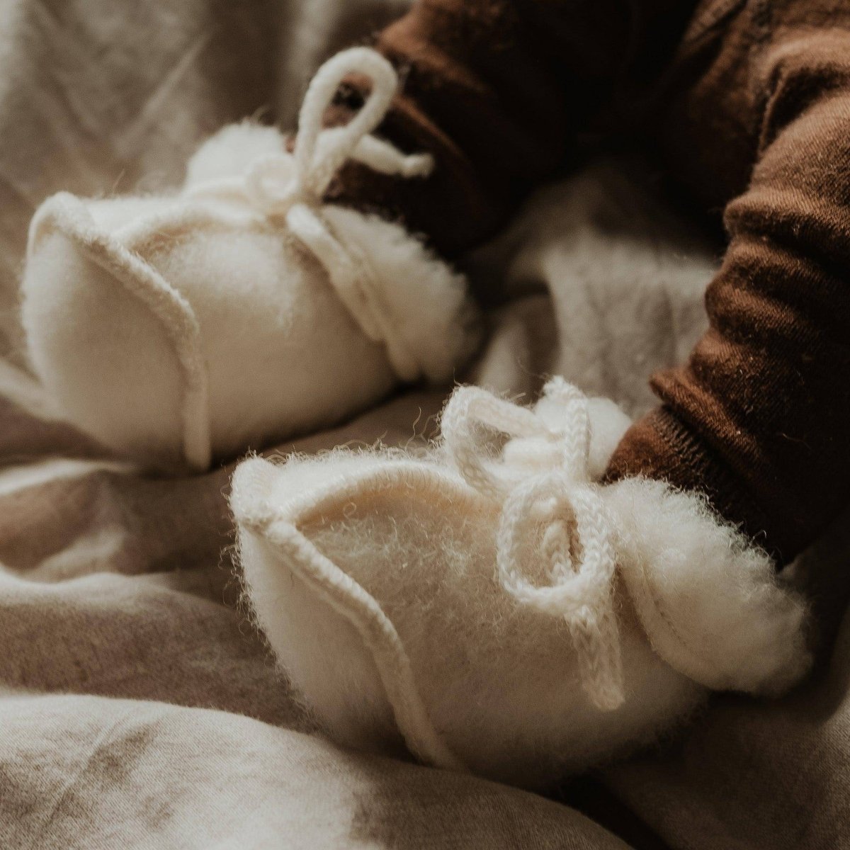 Baby/Newborn Wool Booties - Natural - Tiny Tugz™