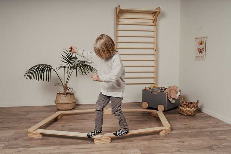 Kids Wooden Balance Beam (Set of 6)