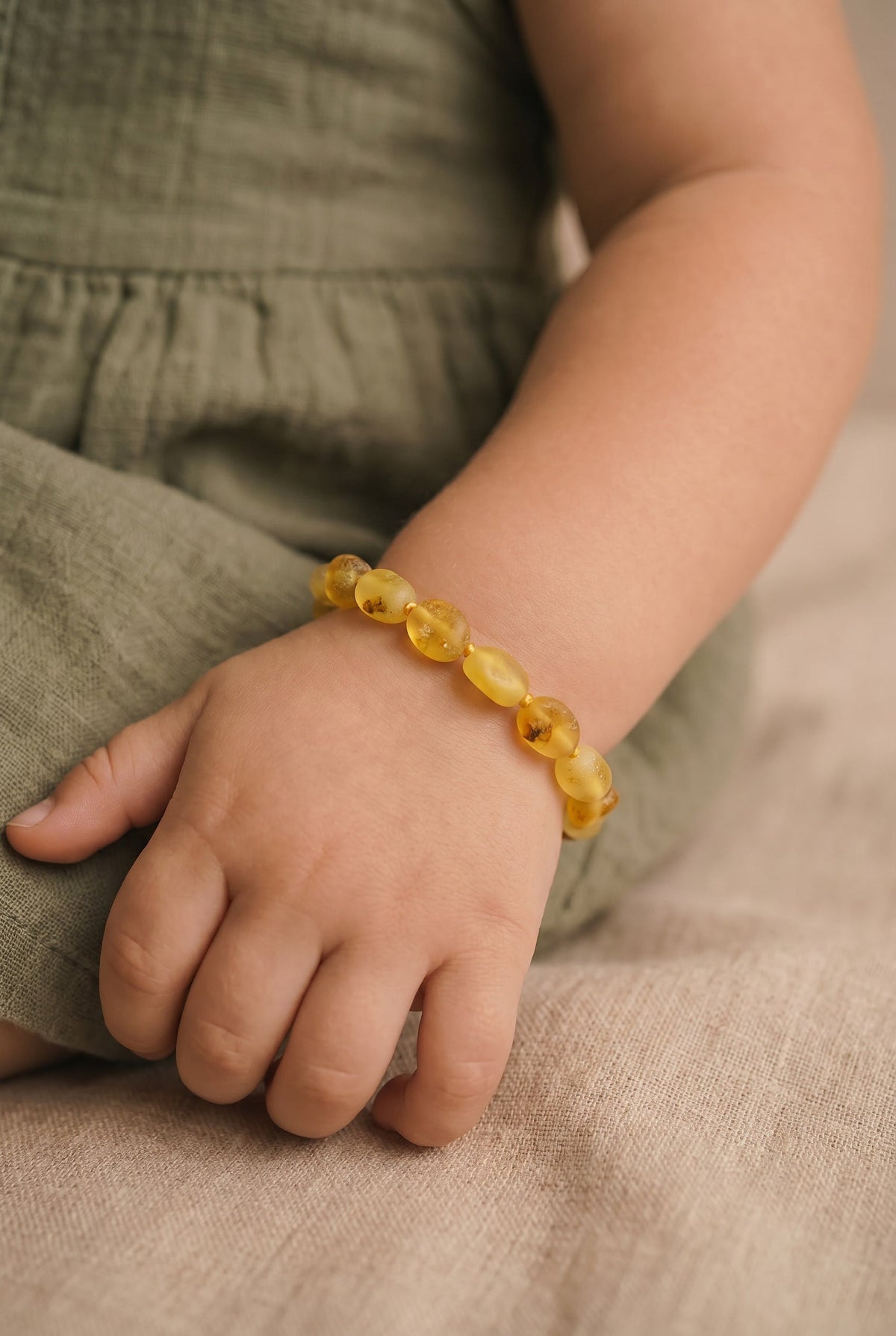 Baby/Child - Amber Bracelet - Oval Raw Beads - Lemon - 14cm