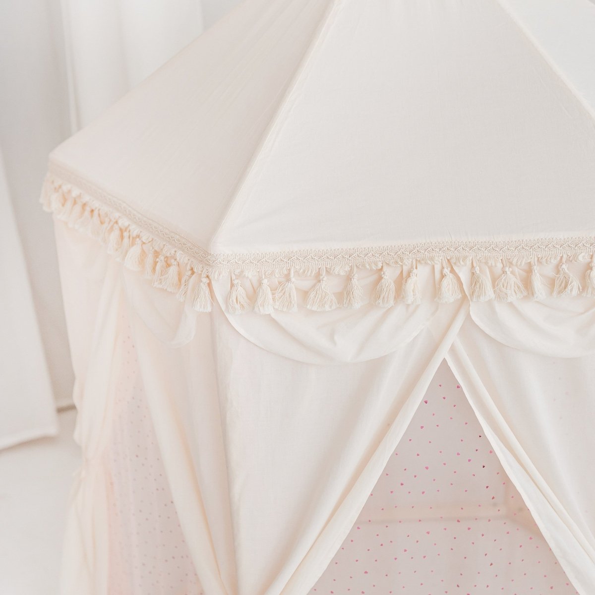 Boho Indoor Pavilion Playhouse Tent with Tulle & Tassels - 120 x 120 cm - Tiny Tugz™