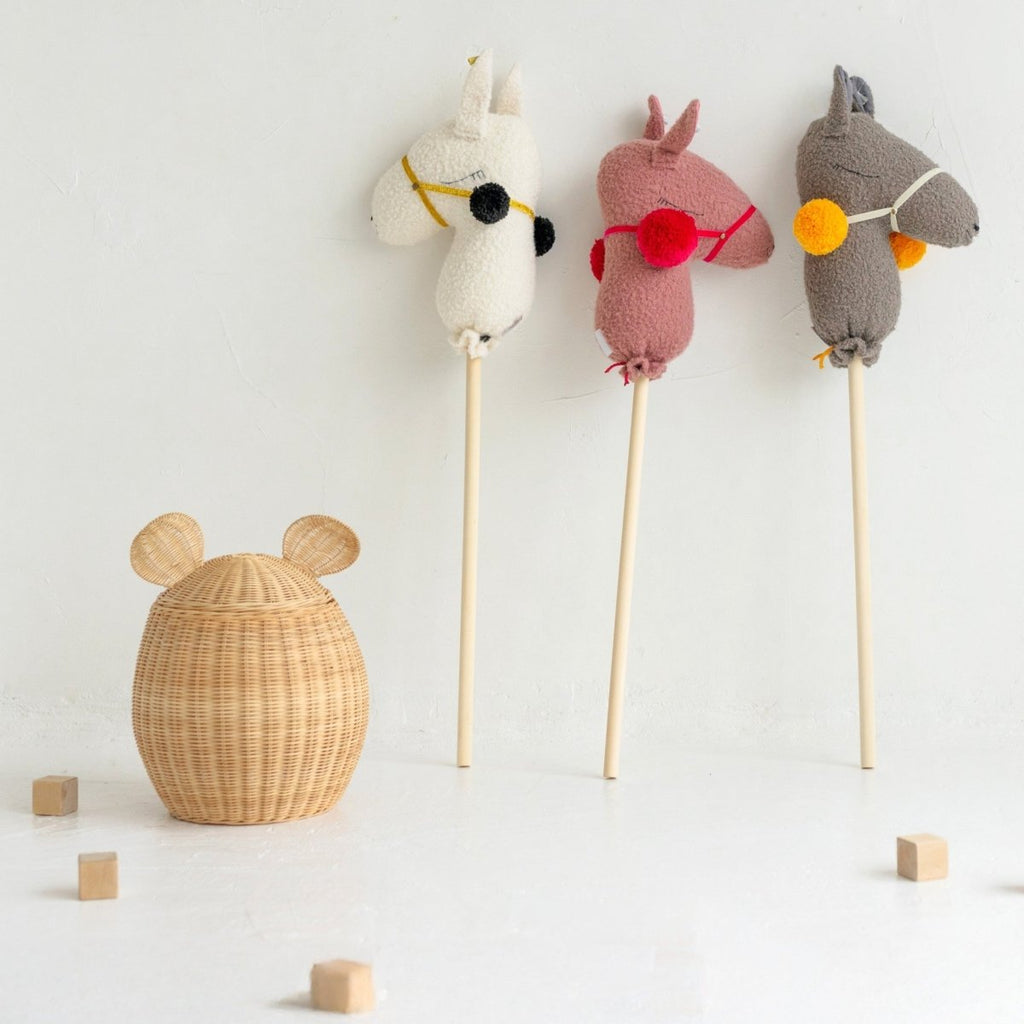 Bouclé Llama Hobby Horse Stick Toy - Rose - 95 cm - Tiny Tugz™