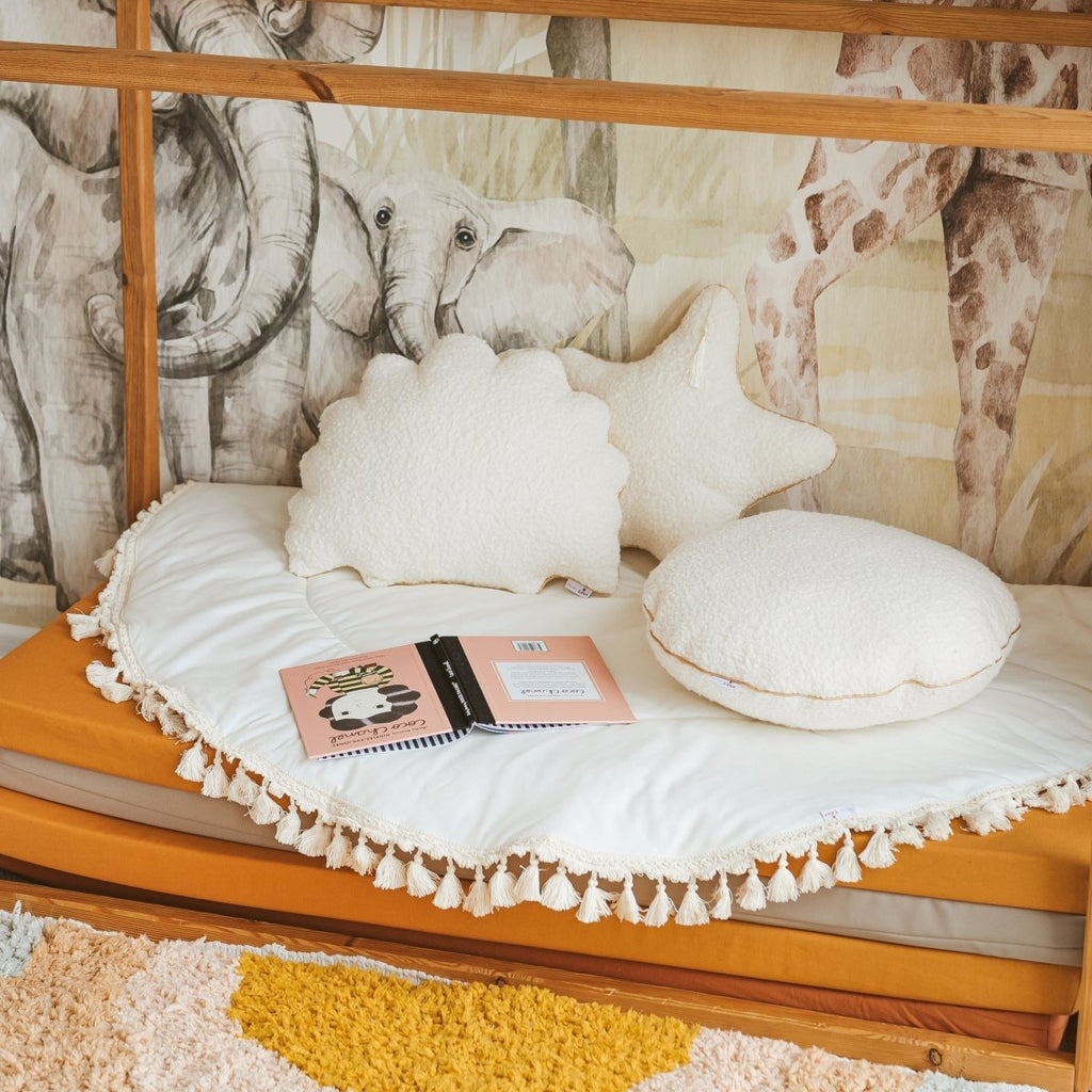 Bouclé Seashell & Starfish Cushions - Ecru - Set of 2 - Tiny Tugz™
