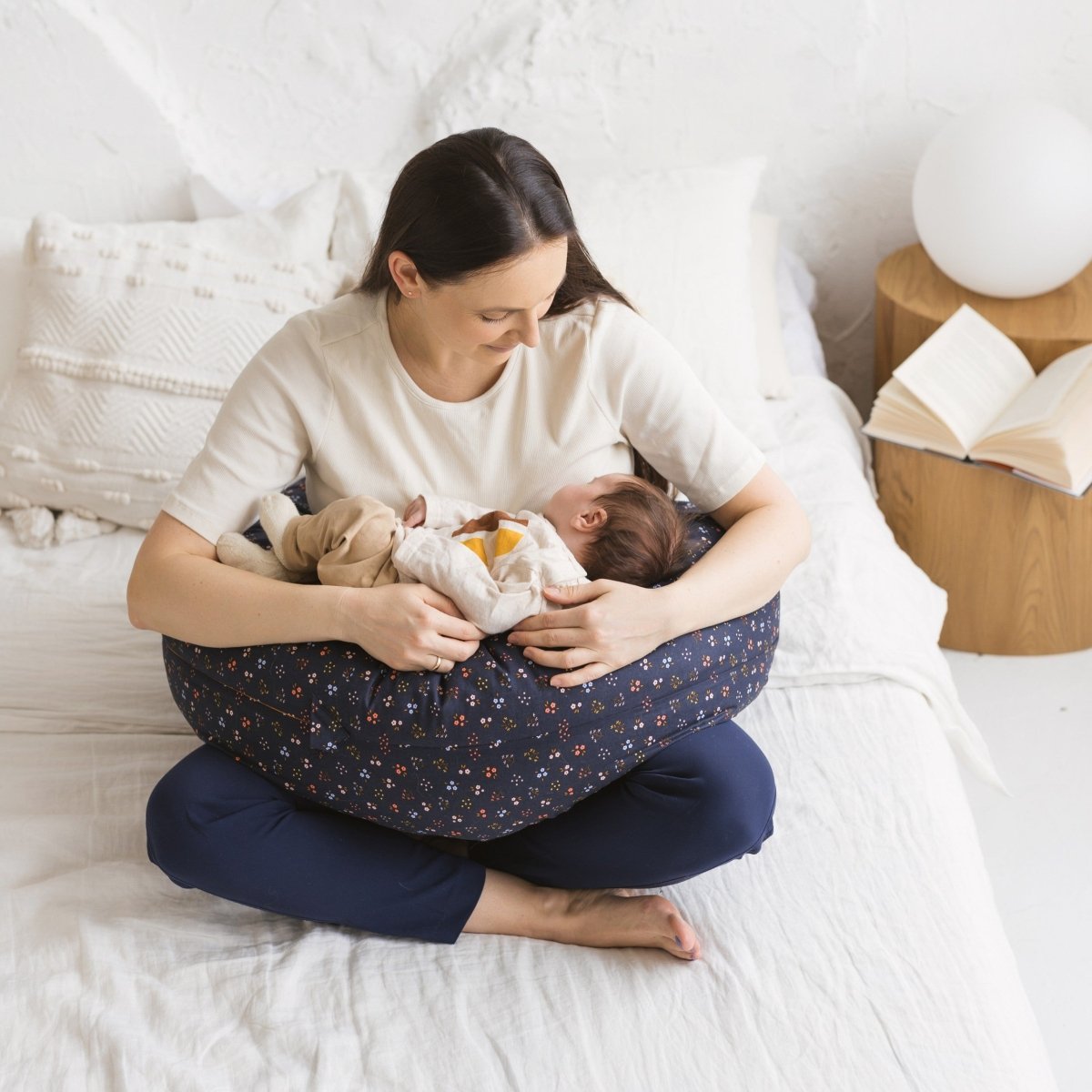 C-Shaped Body Pillow - Organic Cotton Cover - Navy Floral - 180 cm - Tiny Tugz™