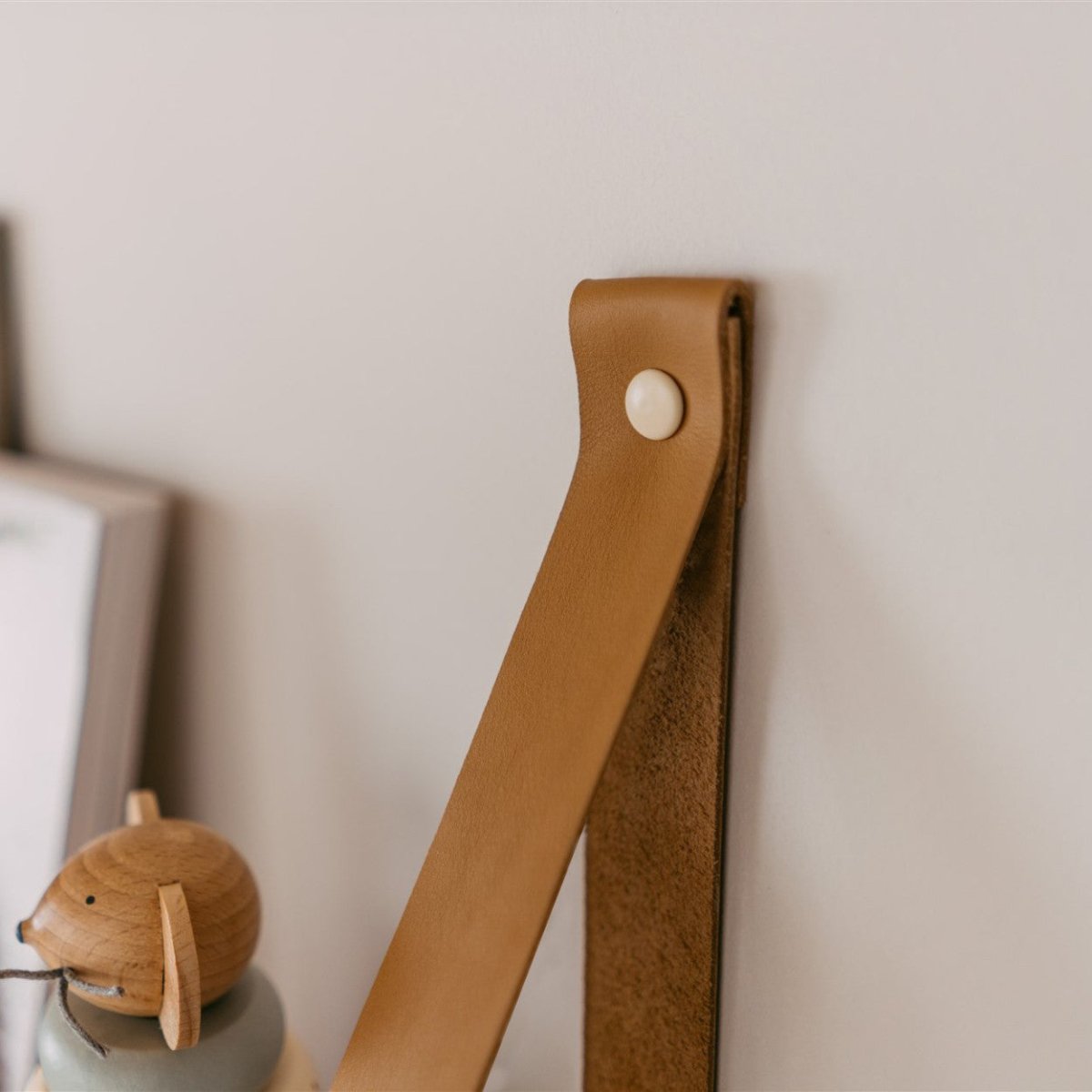 Floating Shelf – Natural Pine & Leather Straps (90 cm) - Tiny Tugz™