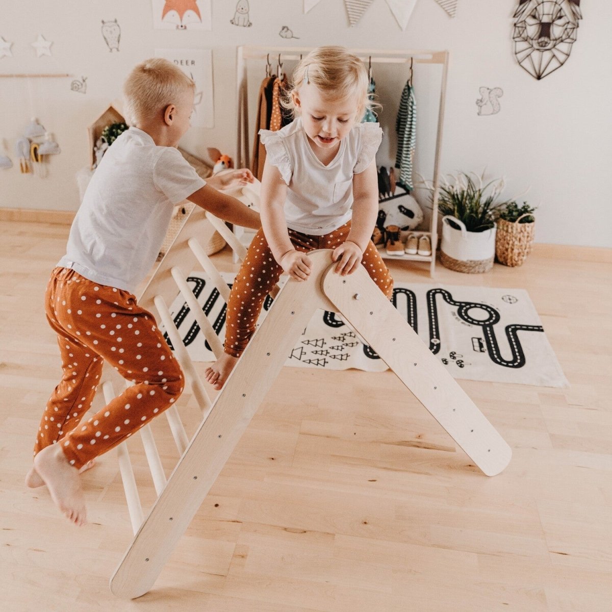 Foldable Montessori Climber (Ramp Excluded) - Tiny Tugz™