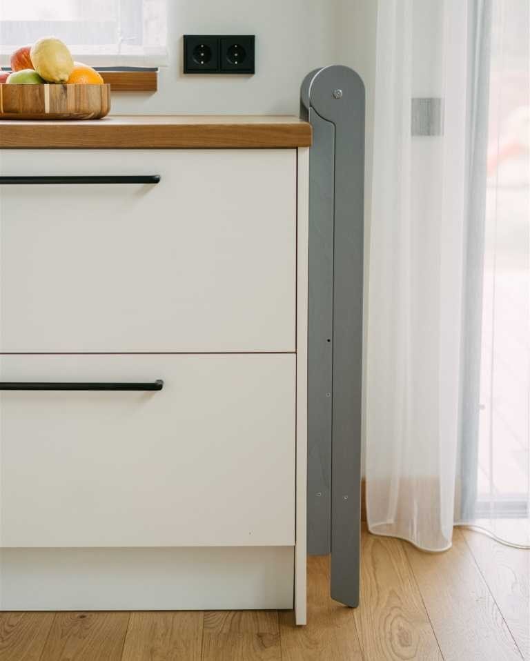 Foldable Wooden Kitchen Tower for Kids – Removable Safety Rail - Tiny Tugz™