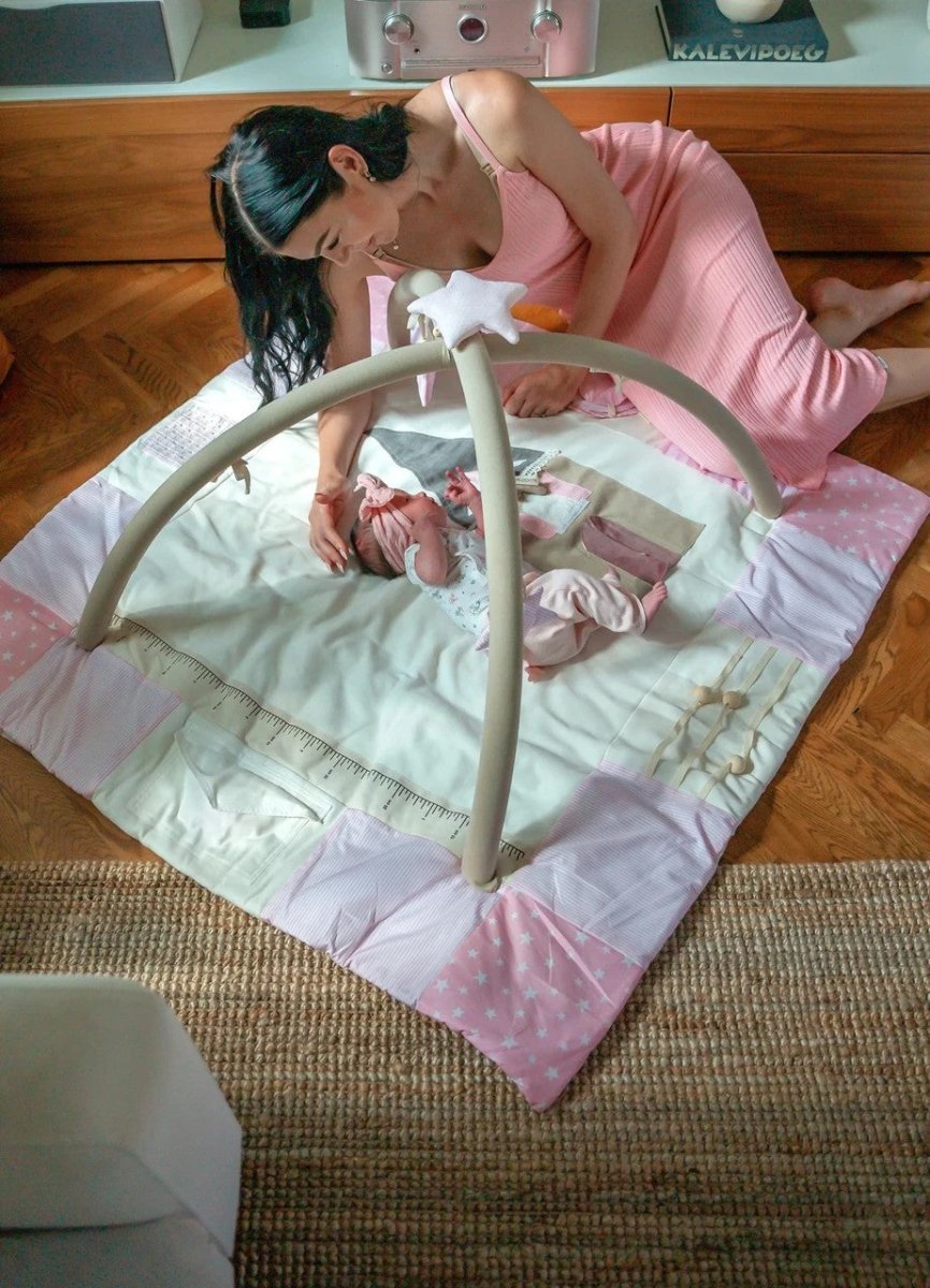 GOTS Organic Activity Mat & Arches 120×120 cm for Babies (0–18m) - Pink - Tiny Tugz™