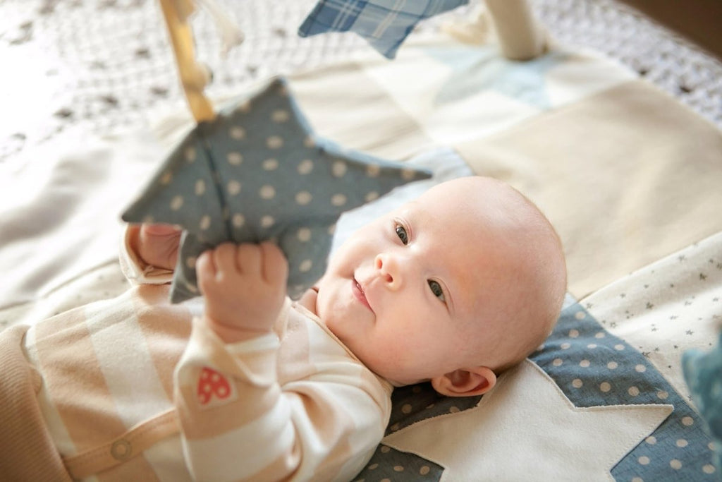 GOTS Organic Activity Mat & Arches 80×80 cm for Babies (0–18m) - Blue - Tiny Tugz™