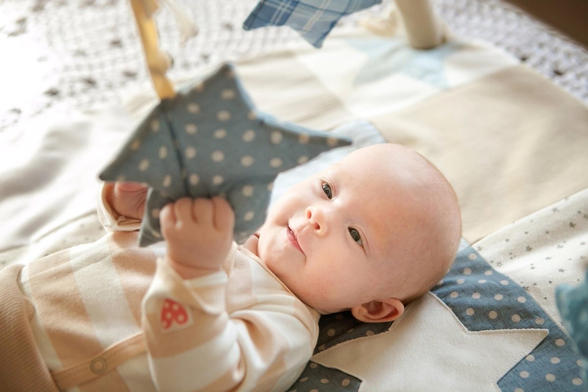 GOTS Organic Activity Mat & Arches 80×80 cm for Babies (0–18m) - Blue - Tiny Tugz™