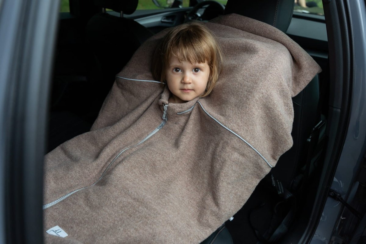 Kids 100% Merino Wool Car Poncho – Car Seat Safe (Bear) - Tiny Tugz™