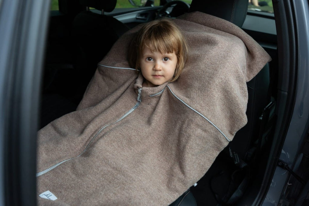 Kids 100% Merino Wool Car Poncho – Car Seat Safe (Bear) - Tiny Tugz™