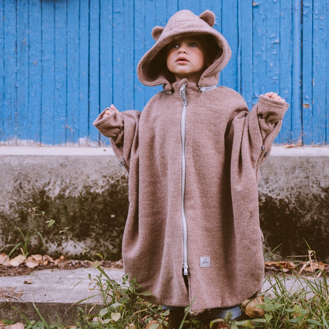 Kids 100% Merino Wool Car Poncho – Car Seat Safe (Bear) - Tiny Tugz™