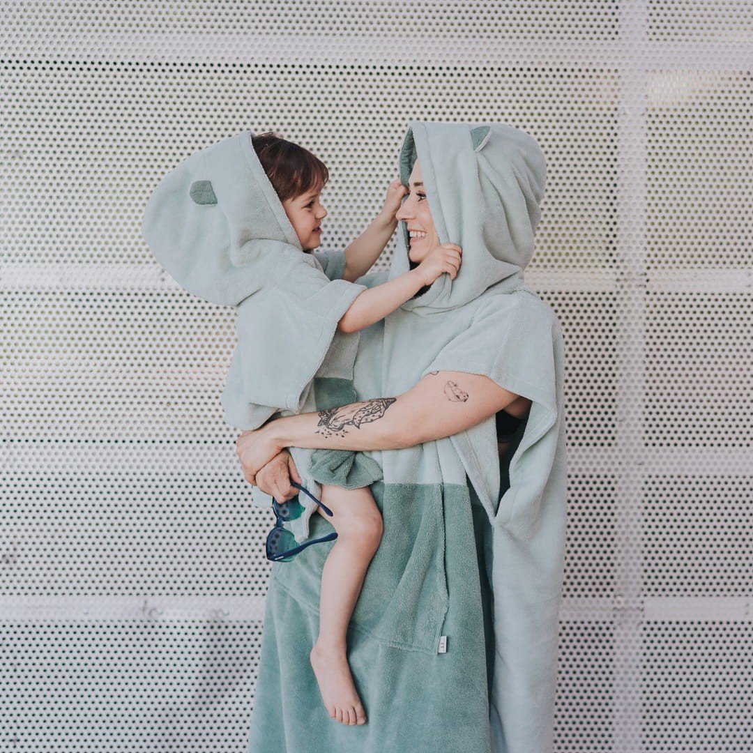 Kids Bamboo & Cotton Blend Poncho (Turquoise Bear) - Tiny Tugz™