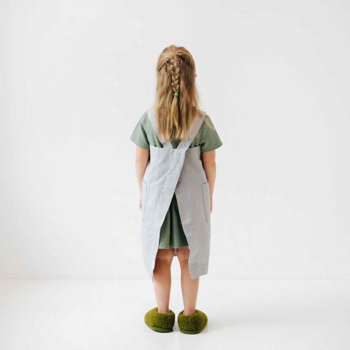 Kids’ Linen Pinafore Apron (Light Grey) – 100% Stone-Washed Linen, Handmade - Tiny Tugz™