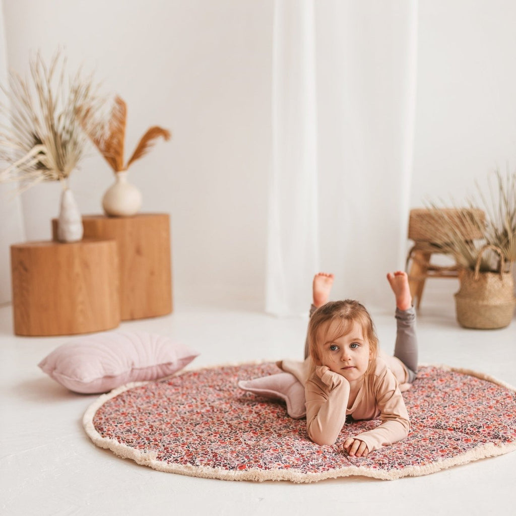 Kids Play Mat with Cotton Fringe - Floral Rose - Round, 115 cm - Tiny Tugz™