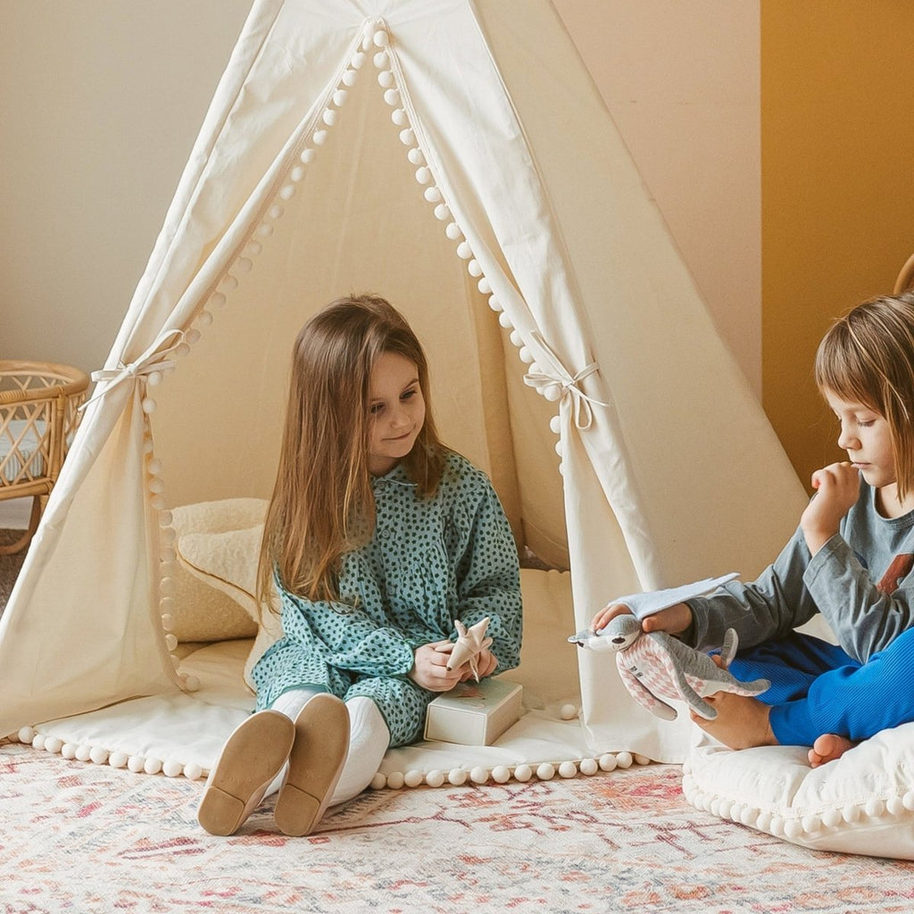 Kids Play Mat with Pompom Border - Ecru - Round, 115 cm - Tiny Tugz™