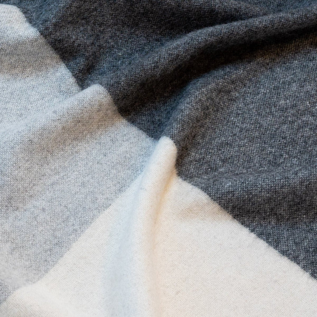 Kids Tartan Recycled Alpaca Wool Blanket Classic Check (150 x 200cm) - Tiny Tugz™