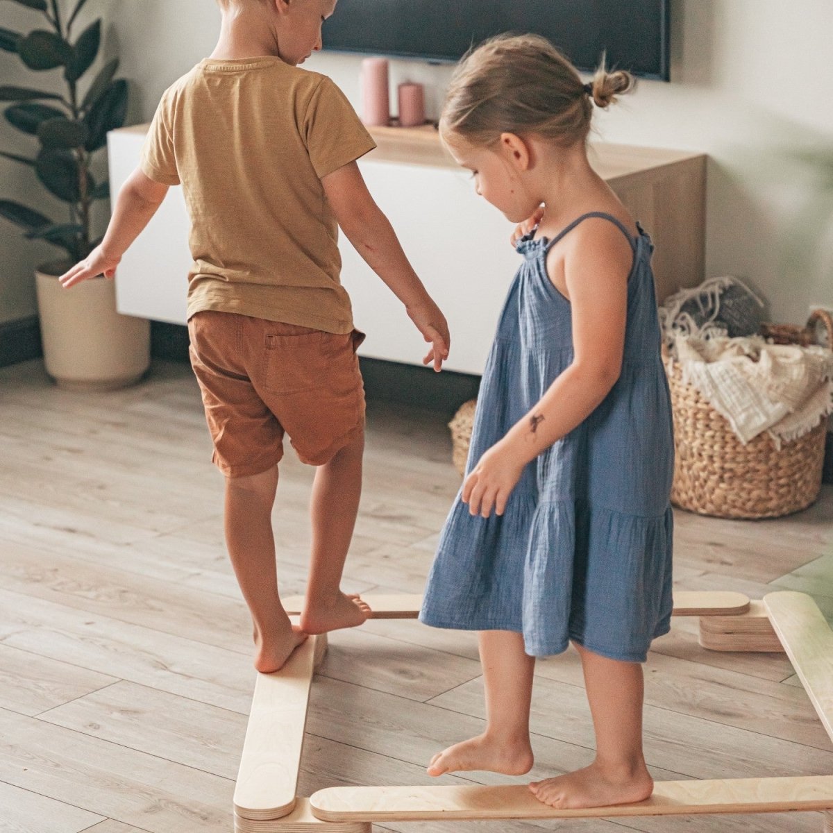 Kids Wooden Balance Beam (Set of 4) - Tiny Tugz™