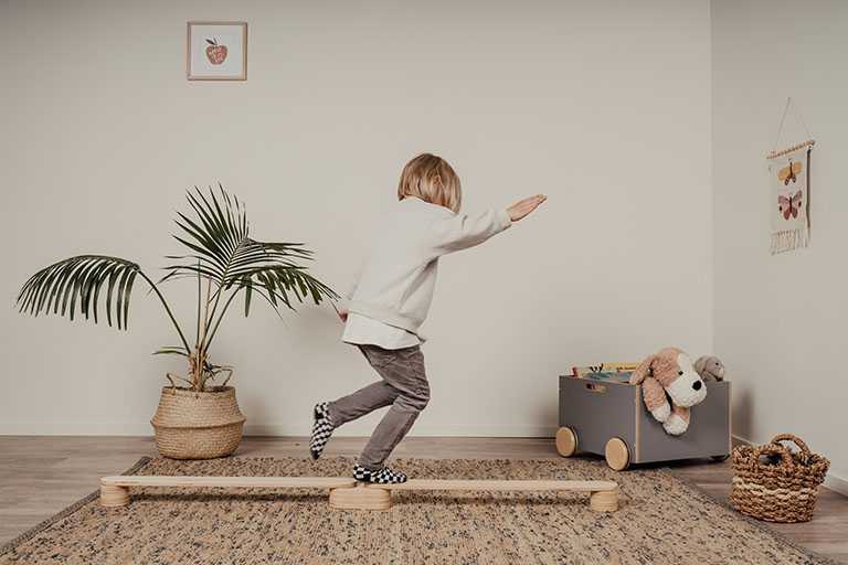 Kids Wooden Balance Beam (Set of 6) - Tiny Tugz™