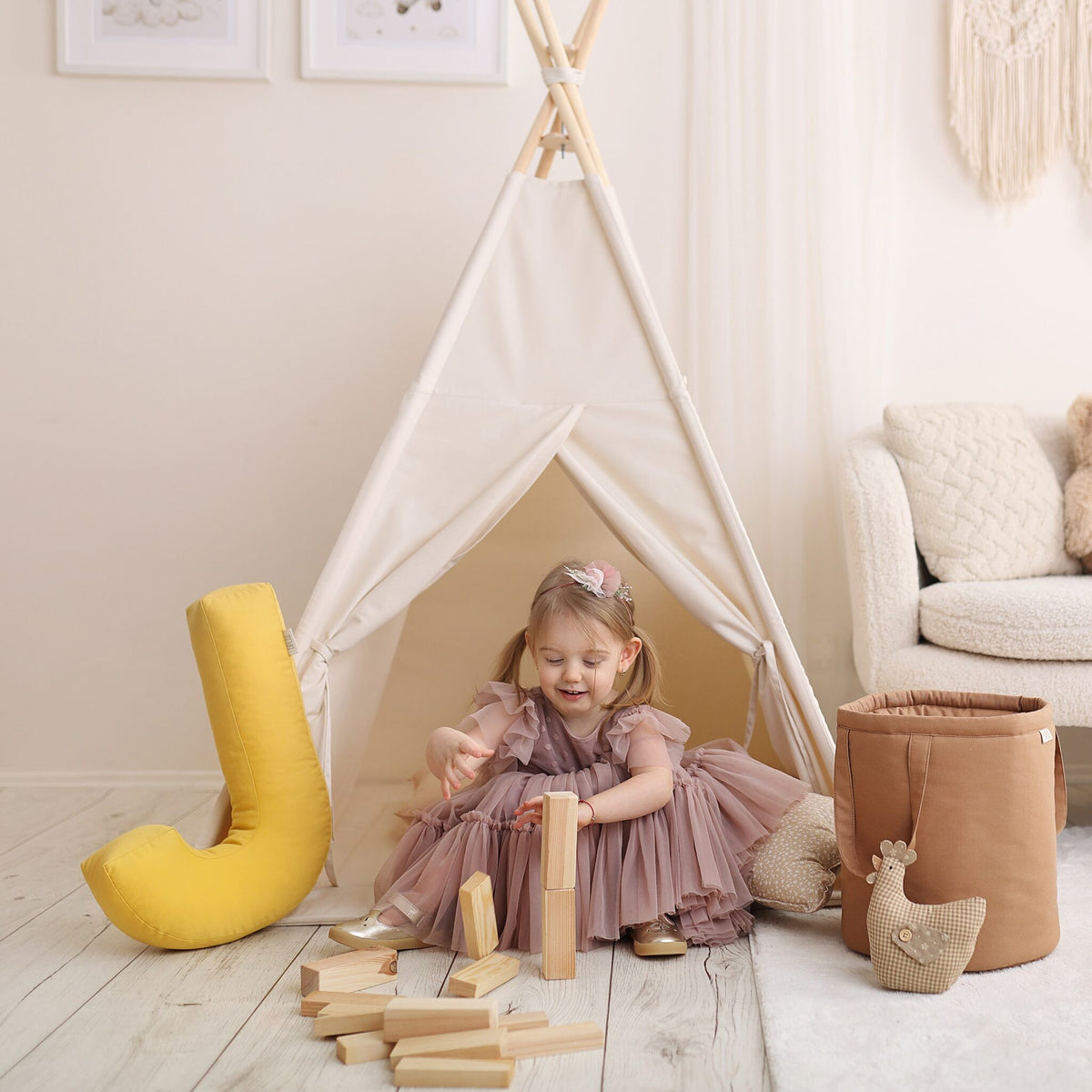 Light Beige Teepee Tent – OEKO-TEX® certified cotton teepee tent, handmade in Poland