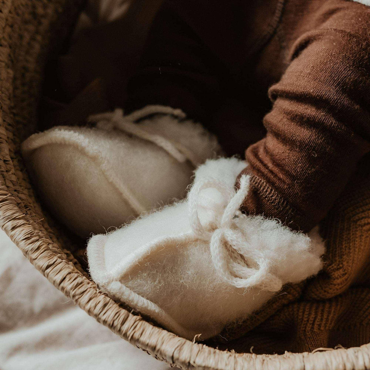 Baby/Newborn Wool Booties - Natural