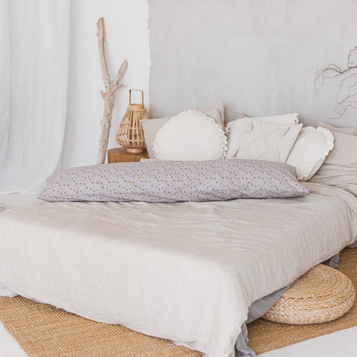 Long Maternity Body Pillow - Organic Cotton Cover - Grey Floral - 145 cm - Tiny Tugz™