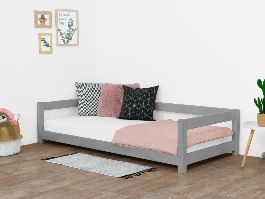 LUCKY Montessori Floor Bed - Open Entrance - 120/140 cm - Solid Spruce - Tiny Tugz™