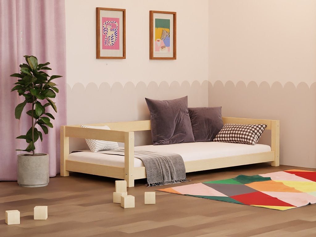 LUCKY Montessori Floor Bed - Open Entrance - 80/90 cm - Solid Spruce - Tiny Tugz™