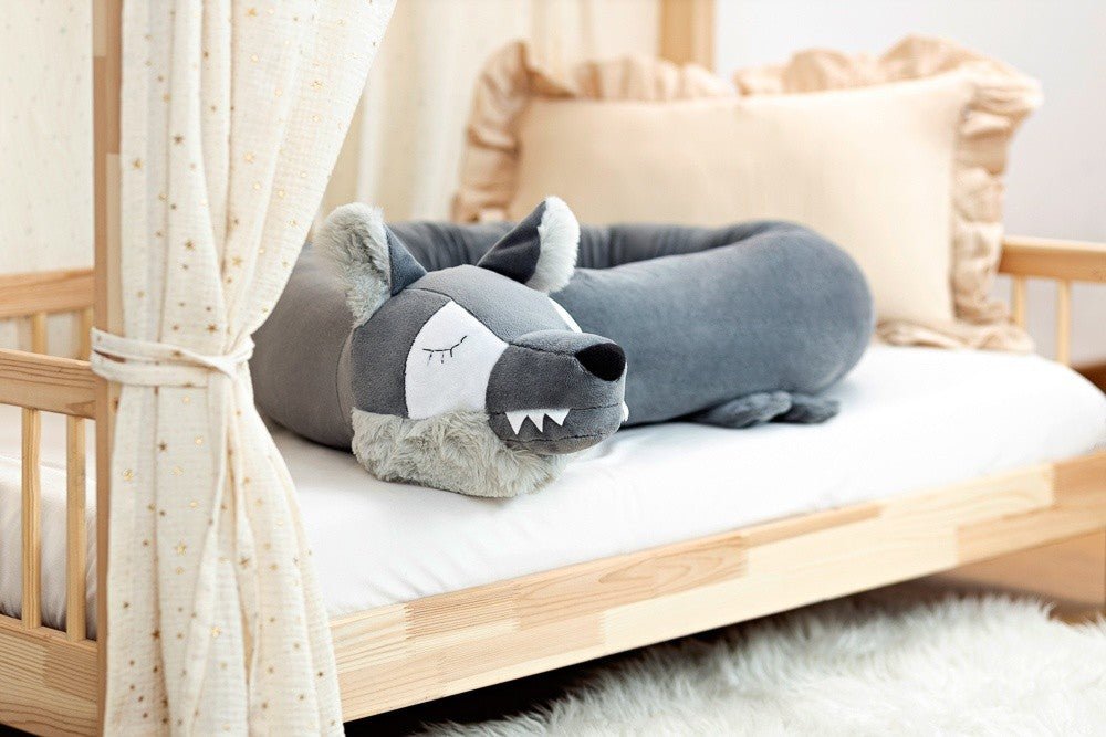 Luna Wolf Cuddle Pillow & Bed Wall Bumper - Minky, 220 cm (Grey, Faux Fur Accents) - Tiny Tugz™
