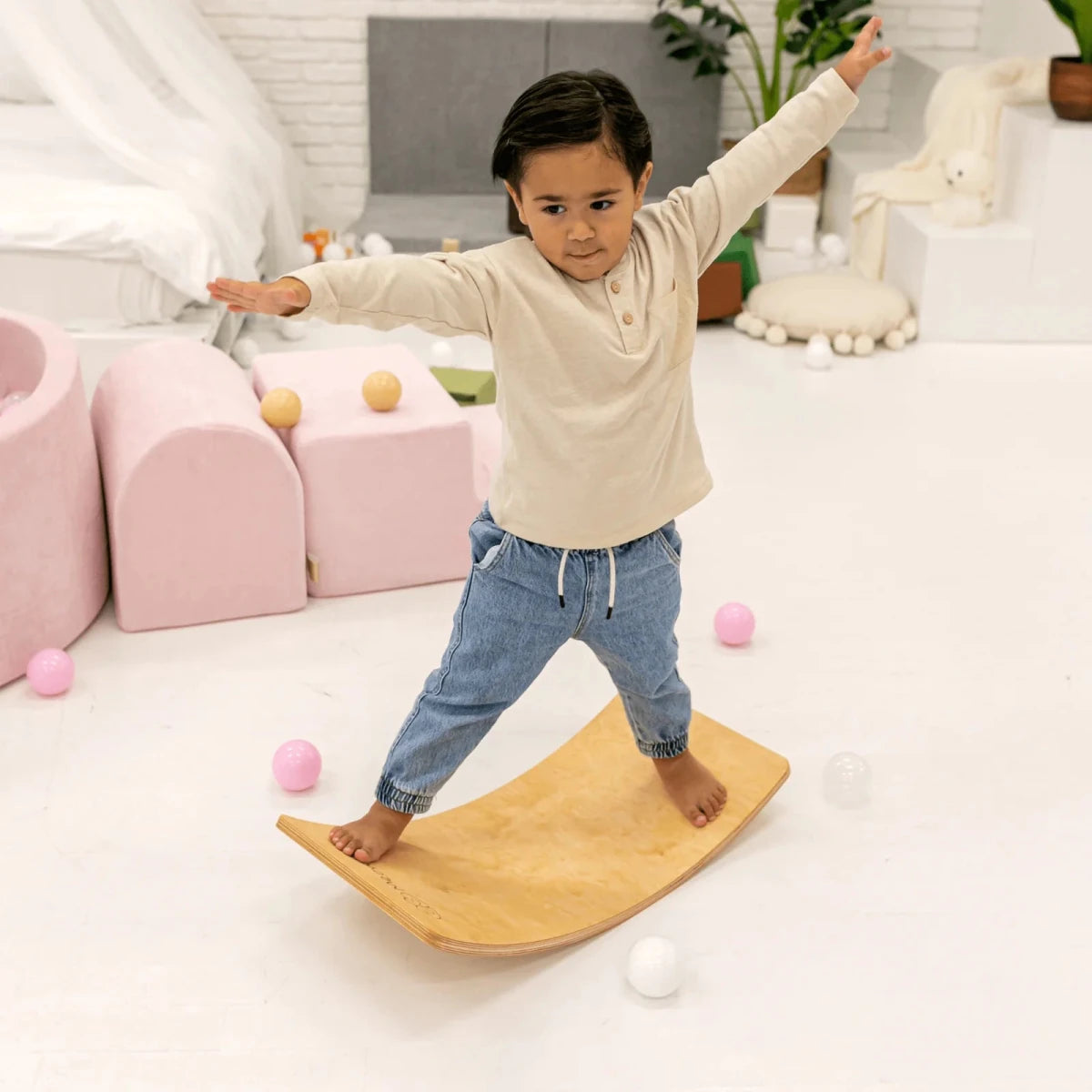Montessori Balance Board for Kids – Birch Plywood with Felt Base - Tiny Tugz™