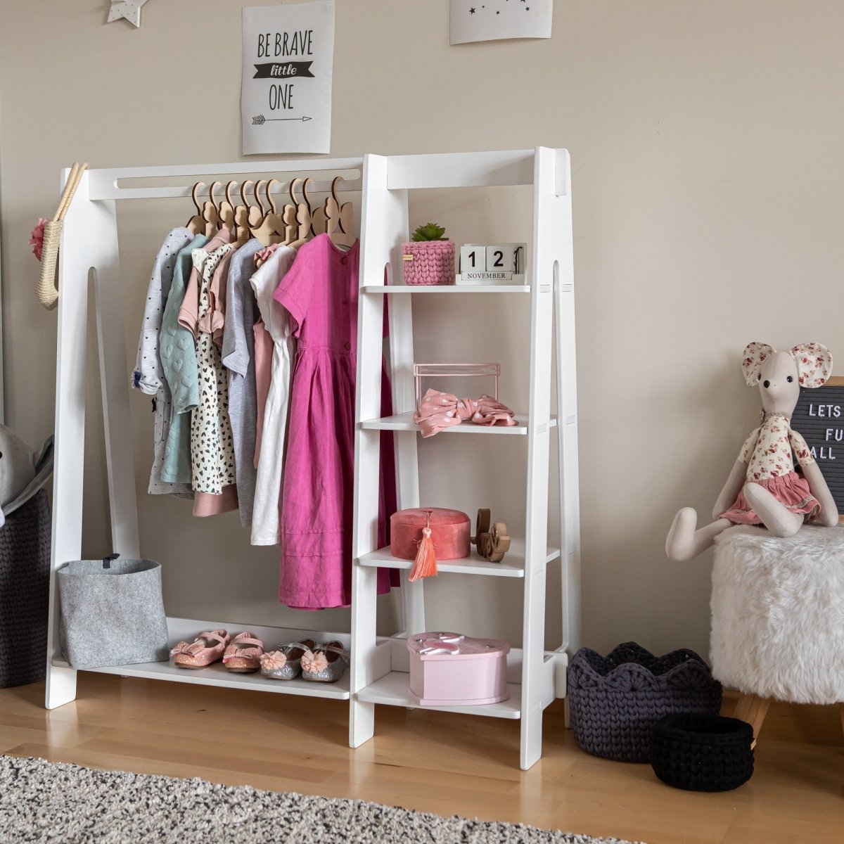 Montessori Kids Clothing Rack - Tiny Tugz™