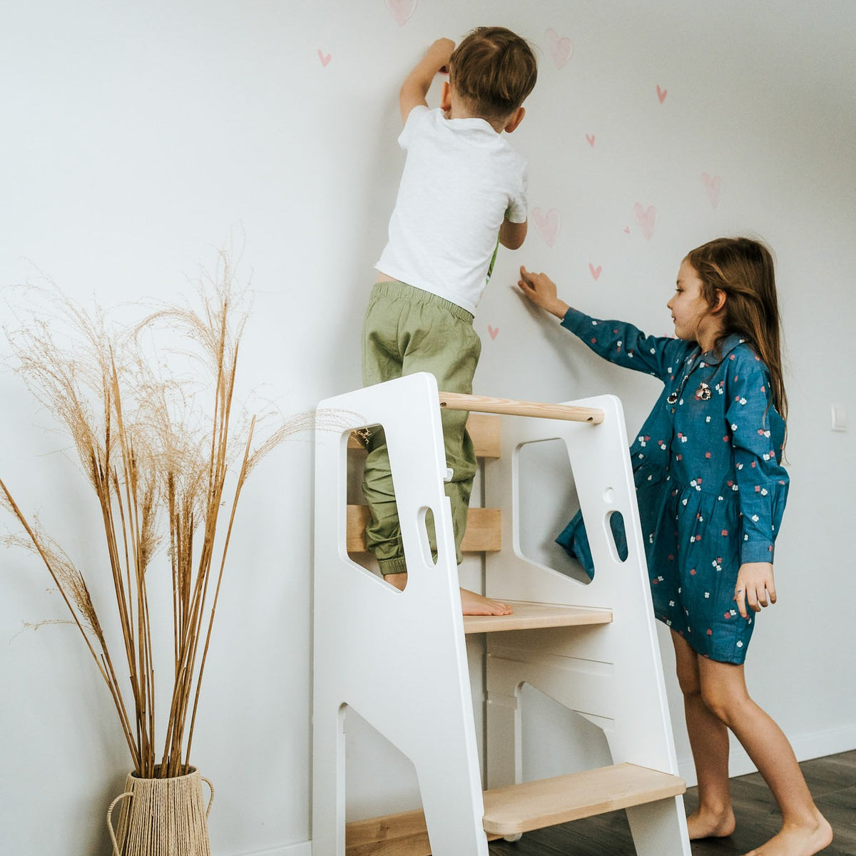 Montessori Tower Safety+ — adjustable 3-position platform, Montessori kitchen helper tower