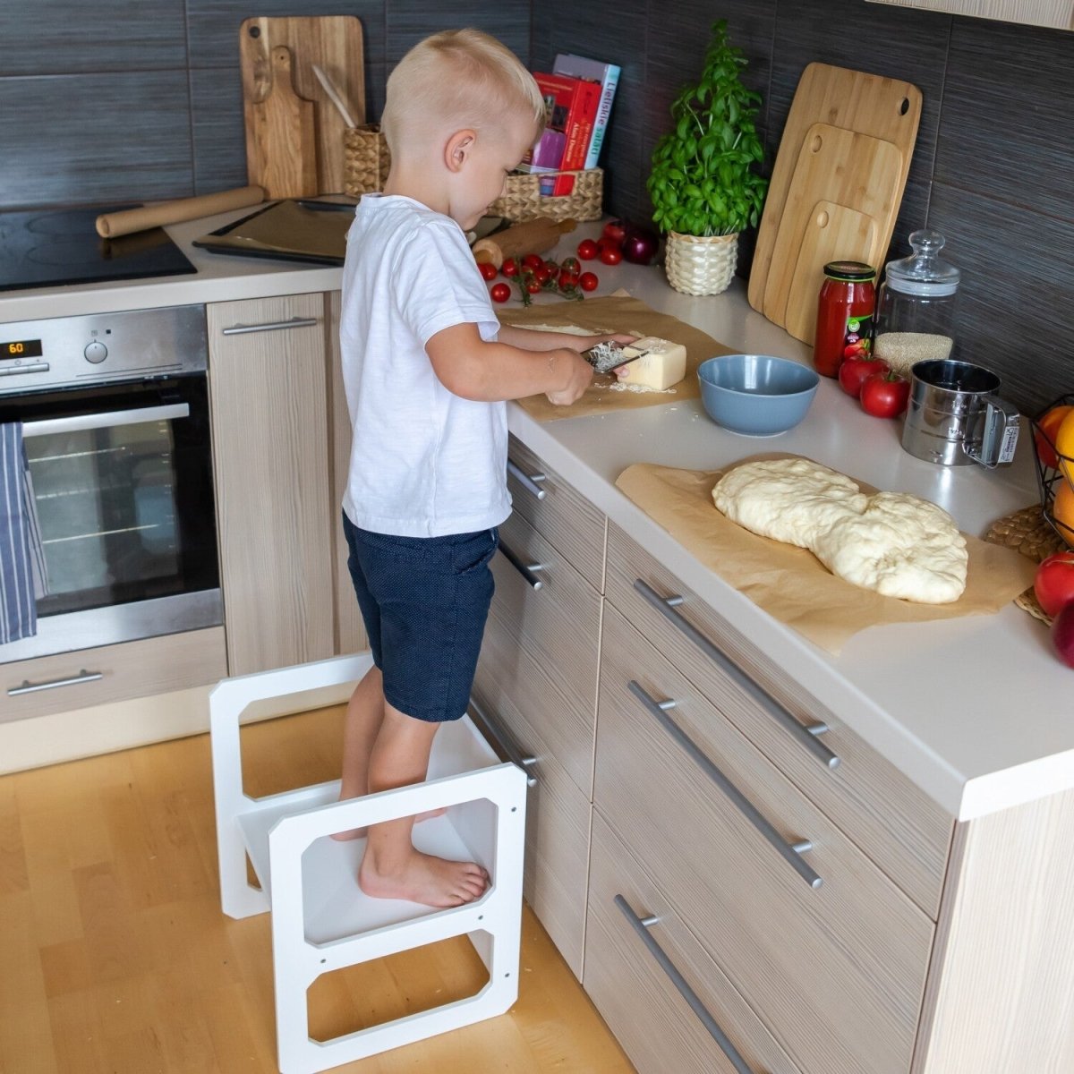 Montessori Weaning Table & Chair Set - Tiny Tugz™
