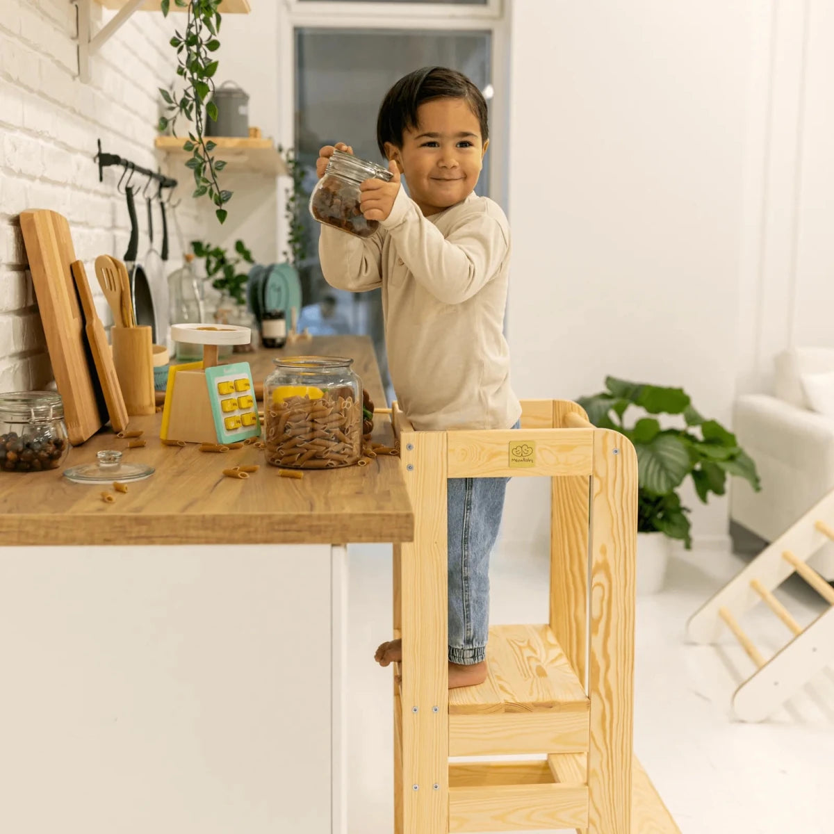 Montessori Wooden Adjustable Learning Tower with Drawing Board (Black) - Tiny Tugz™