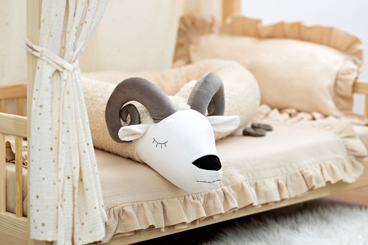 Ram Cuddle Pillow & Bed Wall Bumper with Curled Horns - Bouclé, 200 cm - Tiny Tugz™