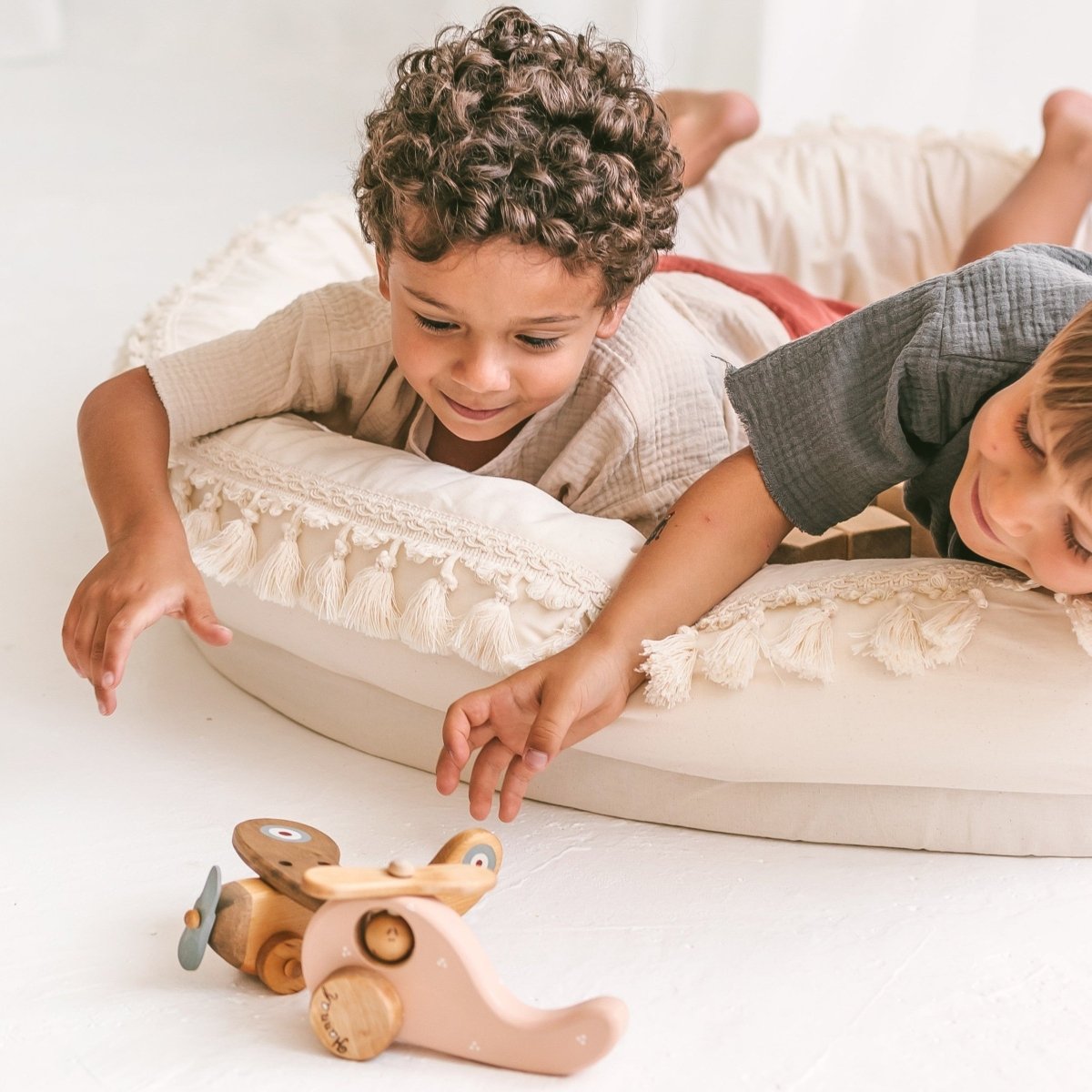 Round Nest Play Mat & Kids Lounger with Tassels - Ecru - 110 cm - Tiny Tugz™