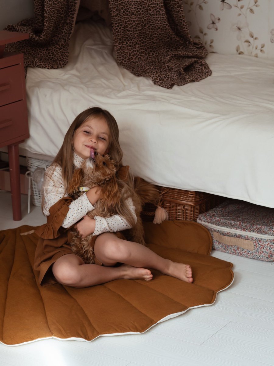 Shell Play Mat (Caramel) – Linen & Cotton, Handmade - Tiny Tugz™