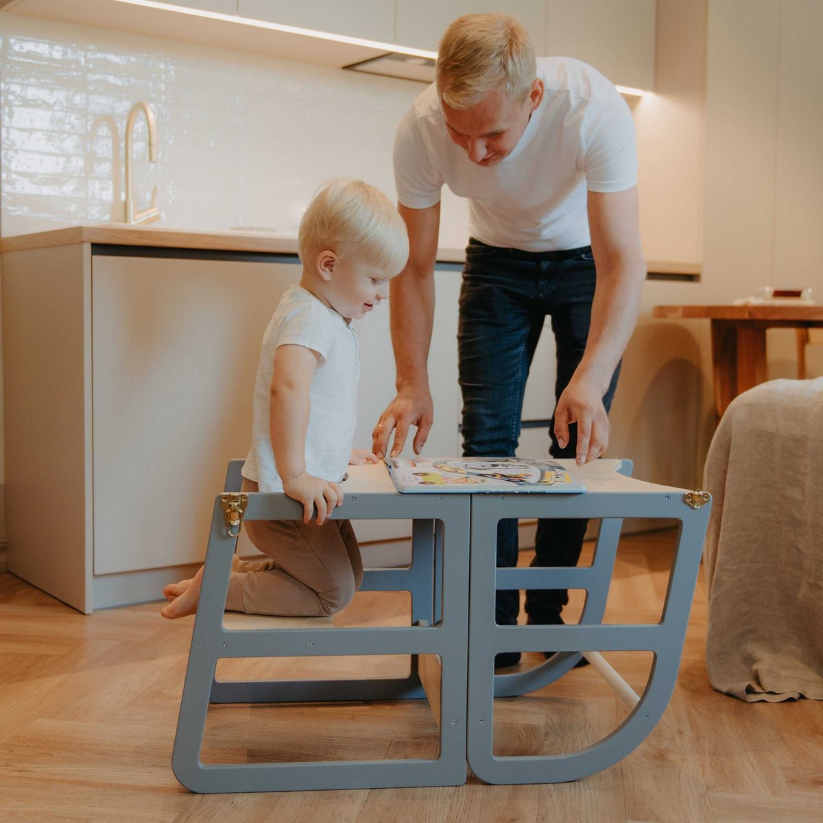 Sleekstep™ 2-in-1 Montessori Kitchen Tower for Toddlers (18M–6Y) - Tiny Tugz™