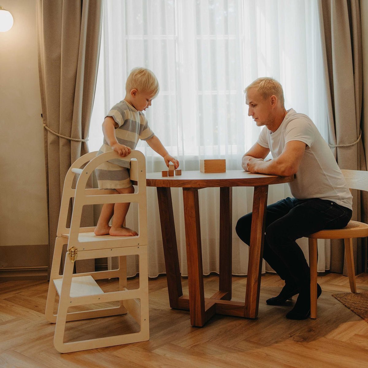 Sleekstep™ 2-in-1 Montessori Kitchen Tower for Toddlers (18M–6Y) - Tiny Tugz™