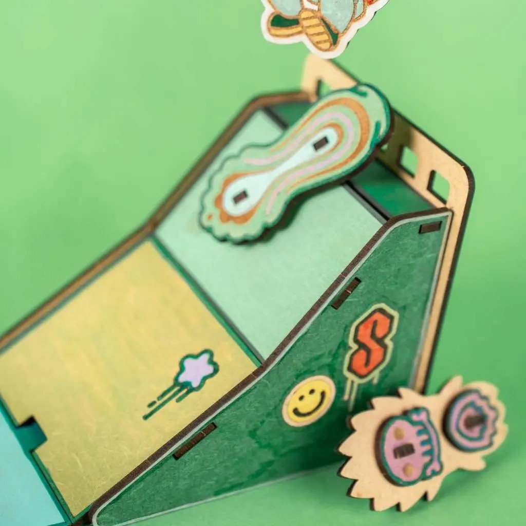 Spark & Loud - Colour-Your-Own Wooden Skatepark Play Set - Tiny Tugz™