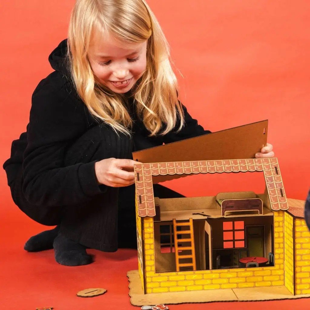 The Farmhouse - Colour-Your-Own Wooden Play Set - Tiny Tugz™