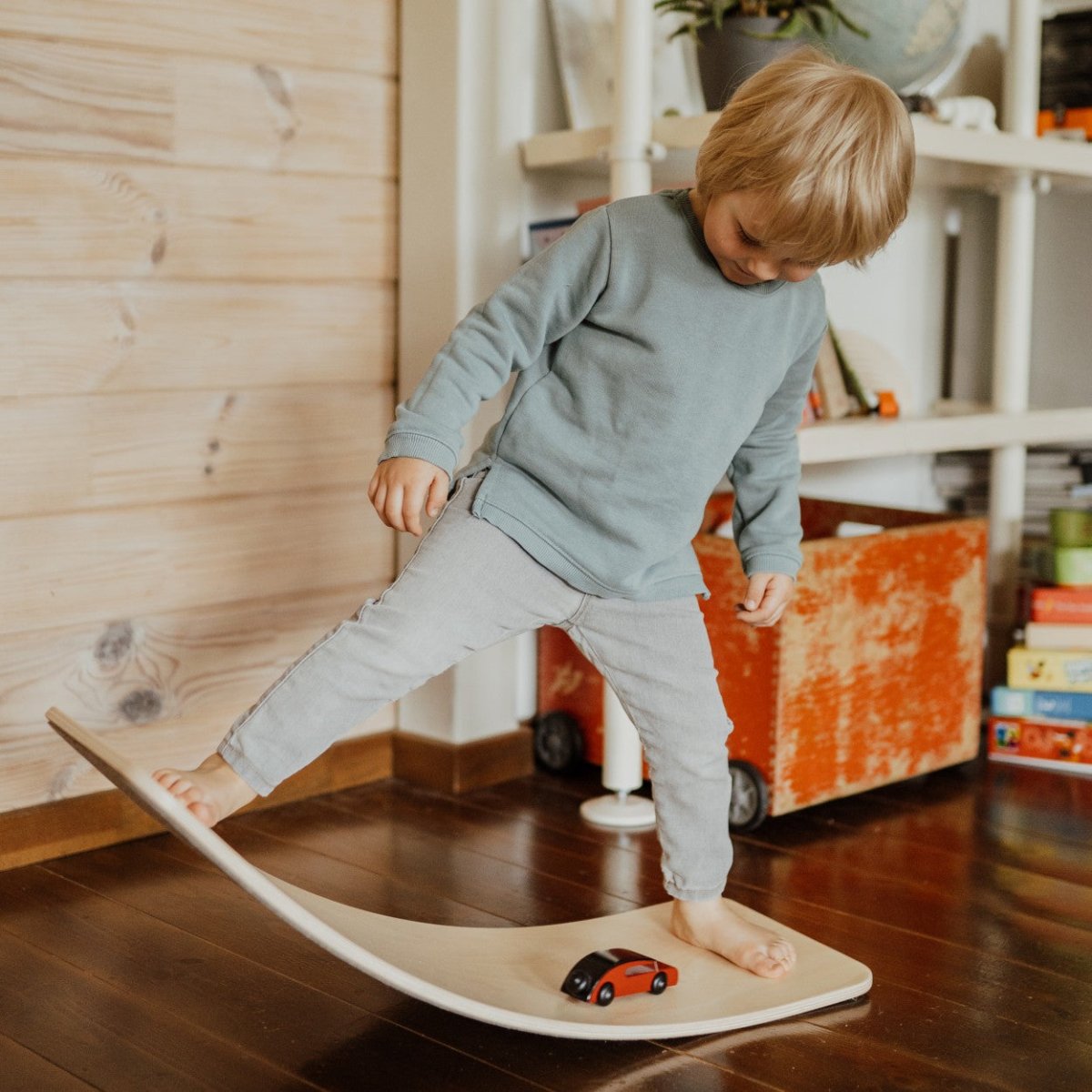 Wooden Balance Board for Kids – Natural Wood - Tiny Tugz™