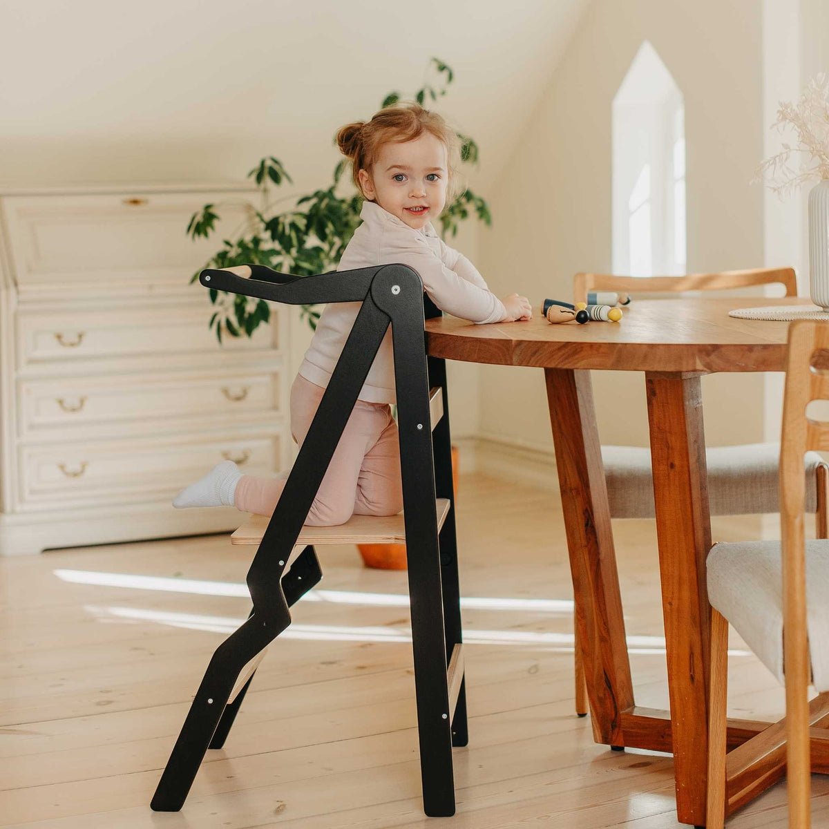 ZigZag™ Foldable Montessori Kitchen Tower for Toddlers (18M–6Y) - Tiny Tugz™